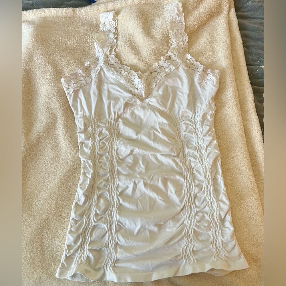 M.Rena placed trimmed camisole Body Shaper